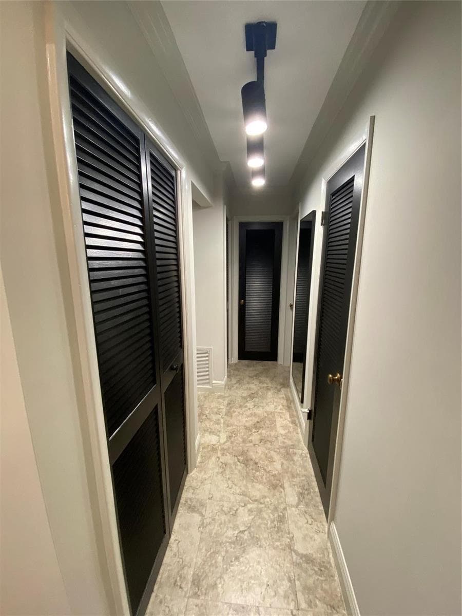 4040 N HILLS Drive # 5, Hollywood FL 33021 photo 4