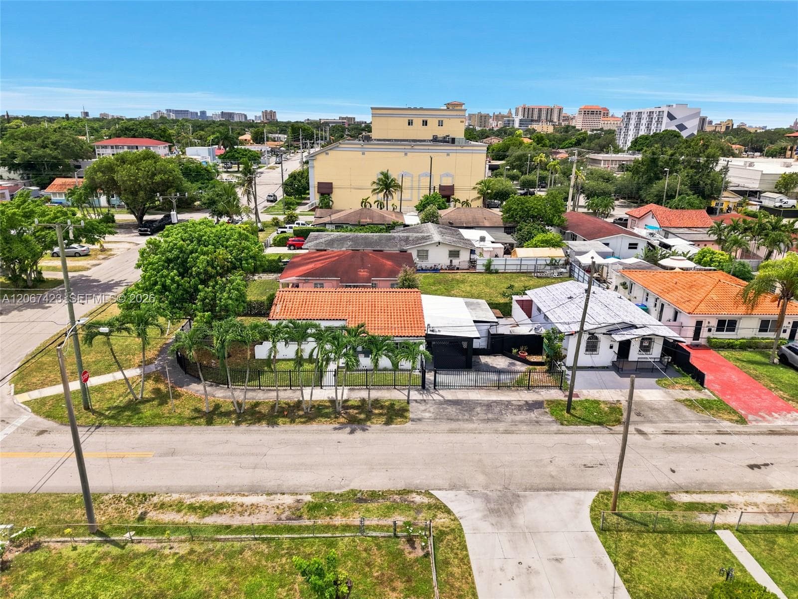 3500 NW 1st St # A, Miami, FL 33125 photo 2