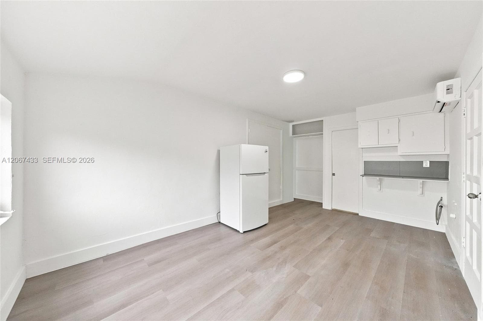 3500 NW 1st St # B, Miami, FL 33125 photo 4