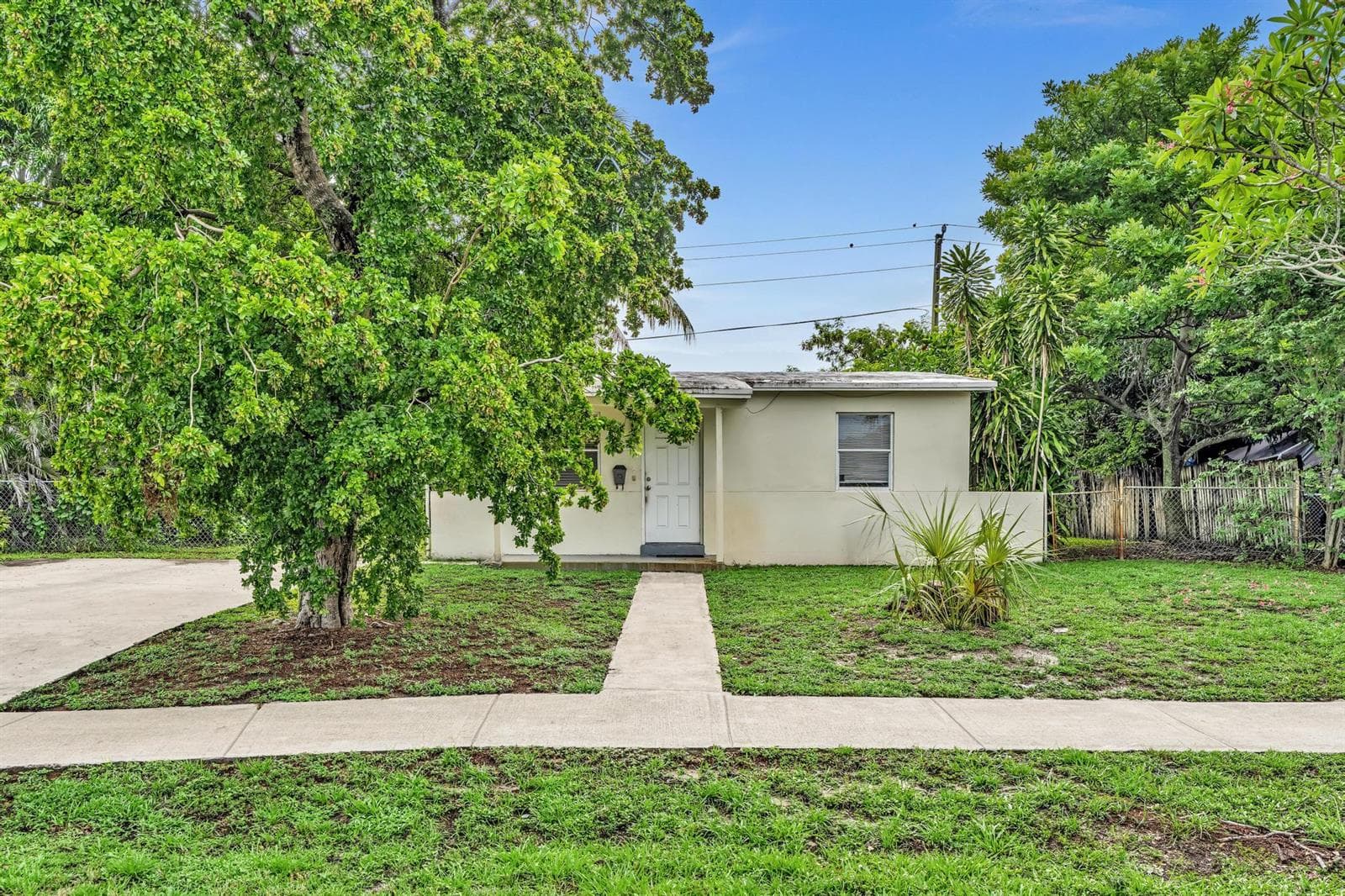 4936 NE 14TH Avenue, Pompano Beach FL 33064