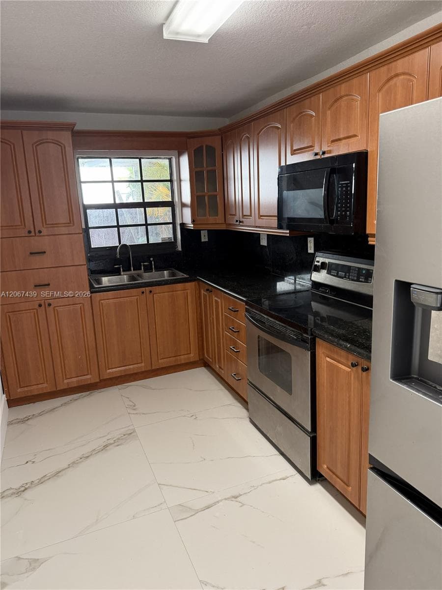 2424 SW 21st Ter, Miami FL 33145 photo 2