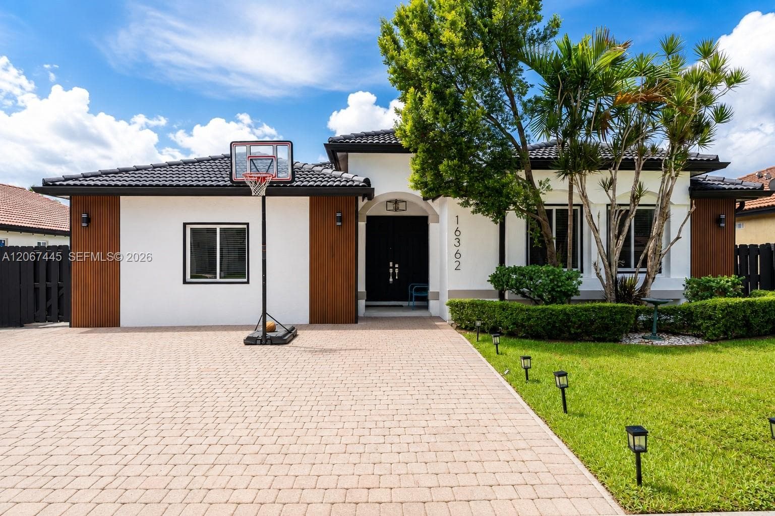 16362 SW 53rd Ter, Miami FL 33185 photo 4