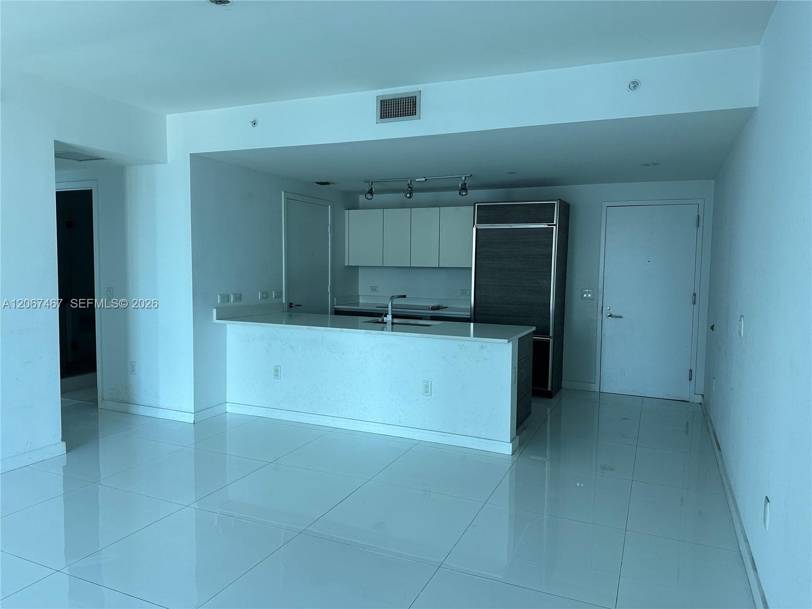 1100 S Miami Ave # 2708, Miami FL 33130 photo 3