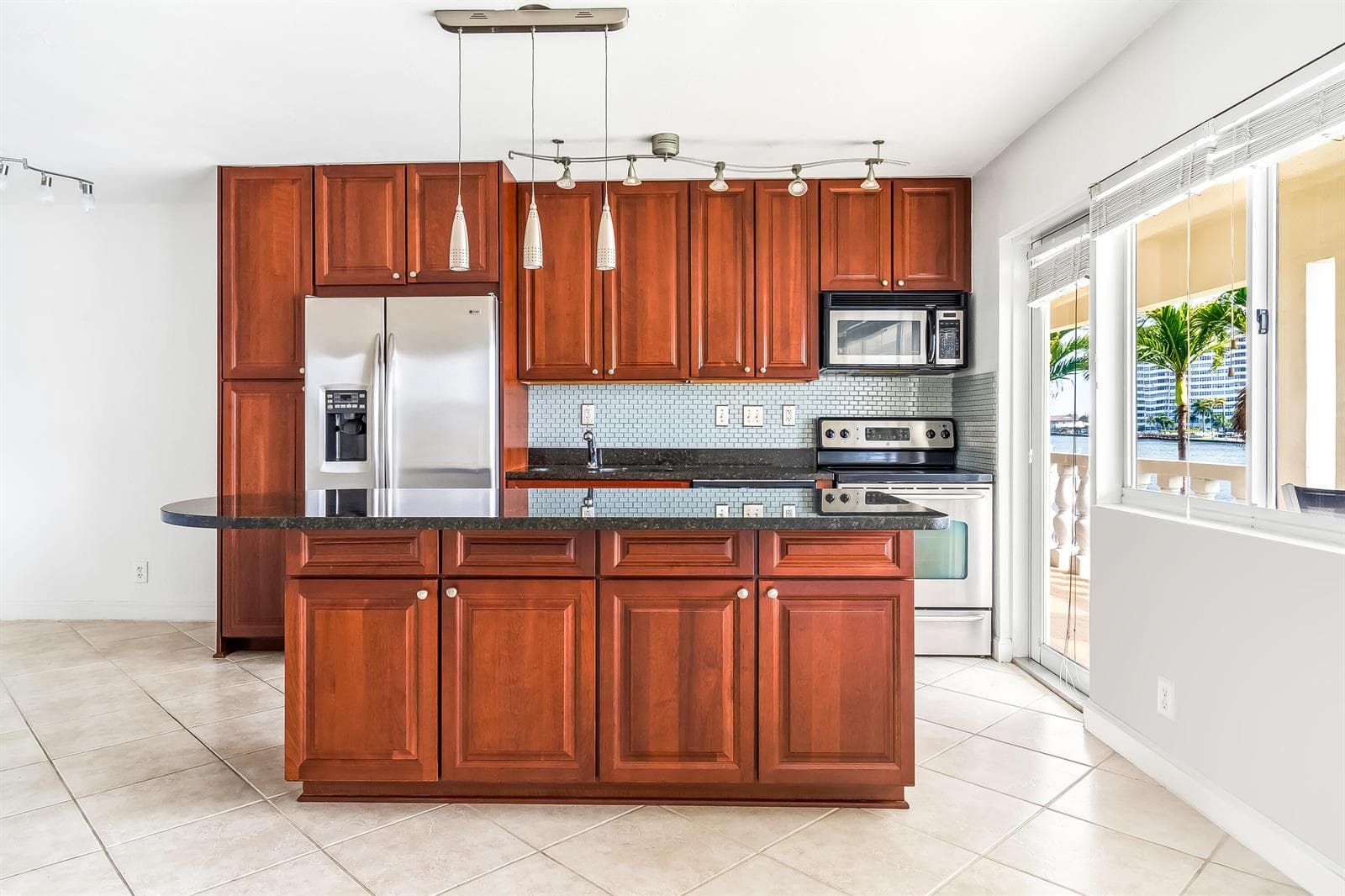 2895 NE 32ND Street # 207, Fort Lauderdale, FL 33306 photo 2