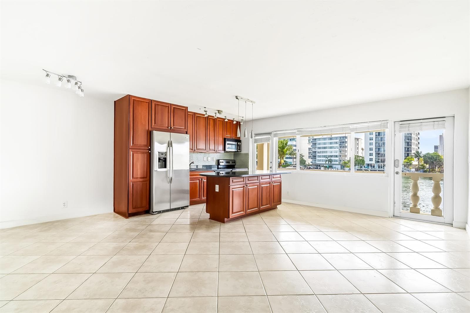 2895 NE 32ND Street # 207, Fort Lauderdale, FL 33306 photo 4