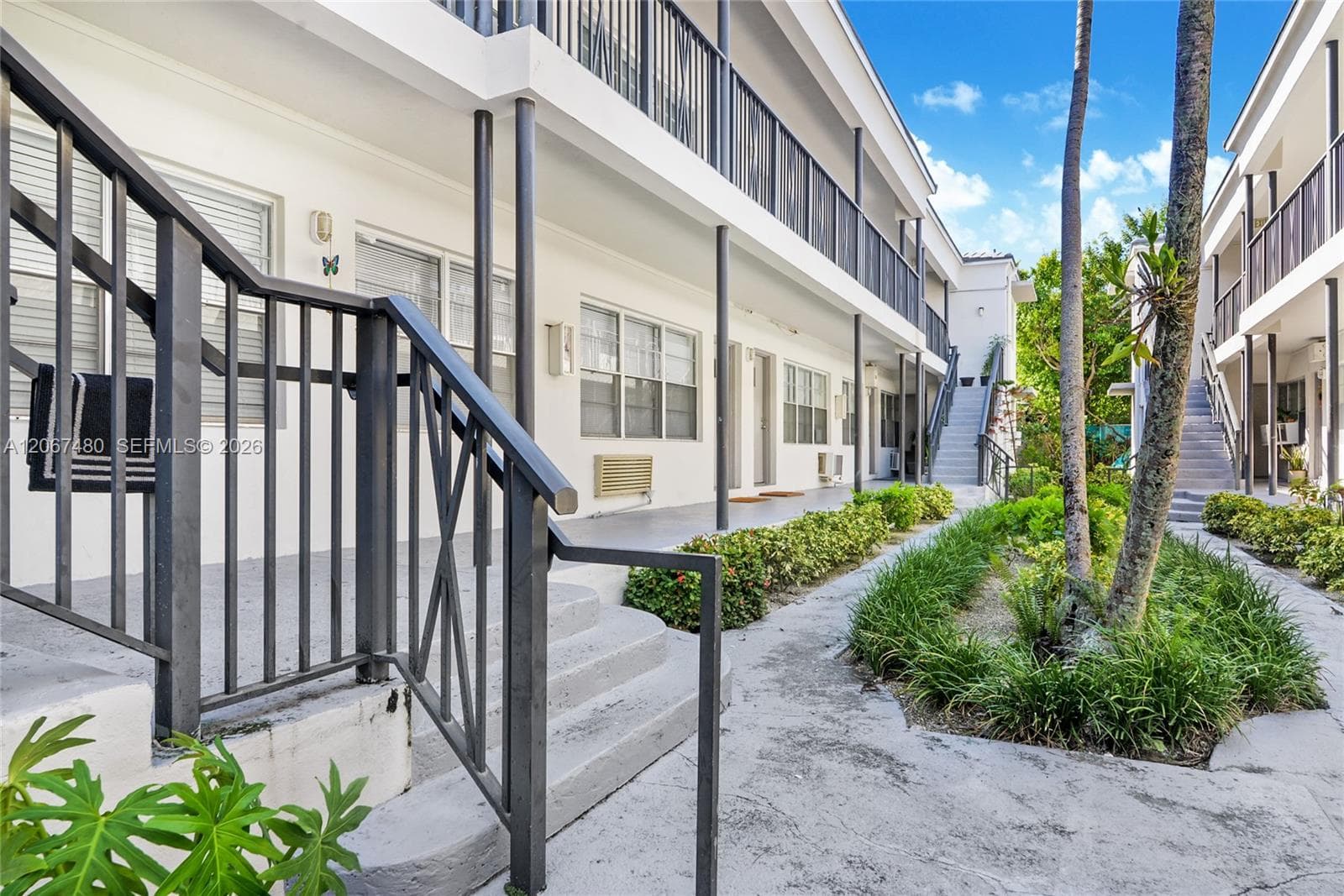 974 Biarritz Dr # 11, Miami Beach FL 33141 photo 5