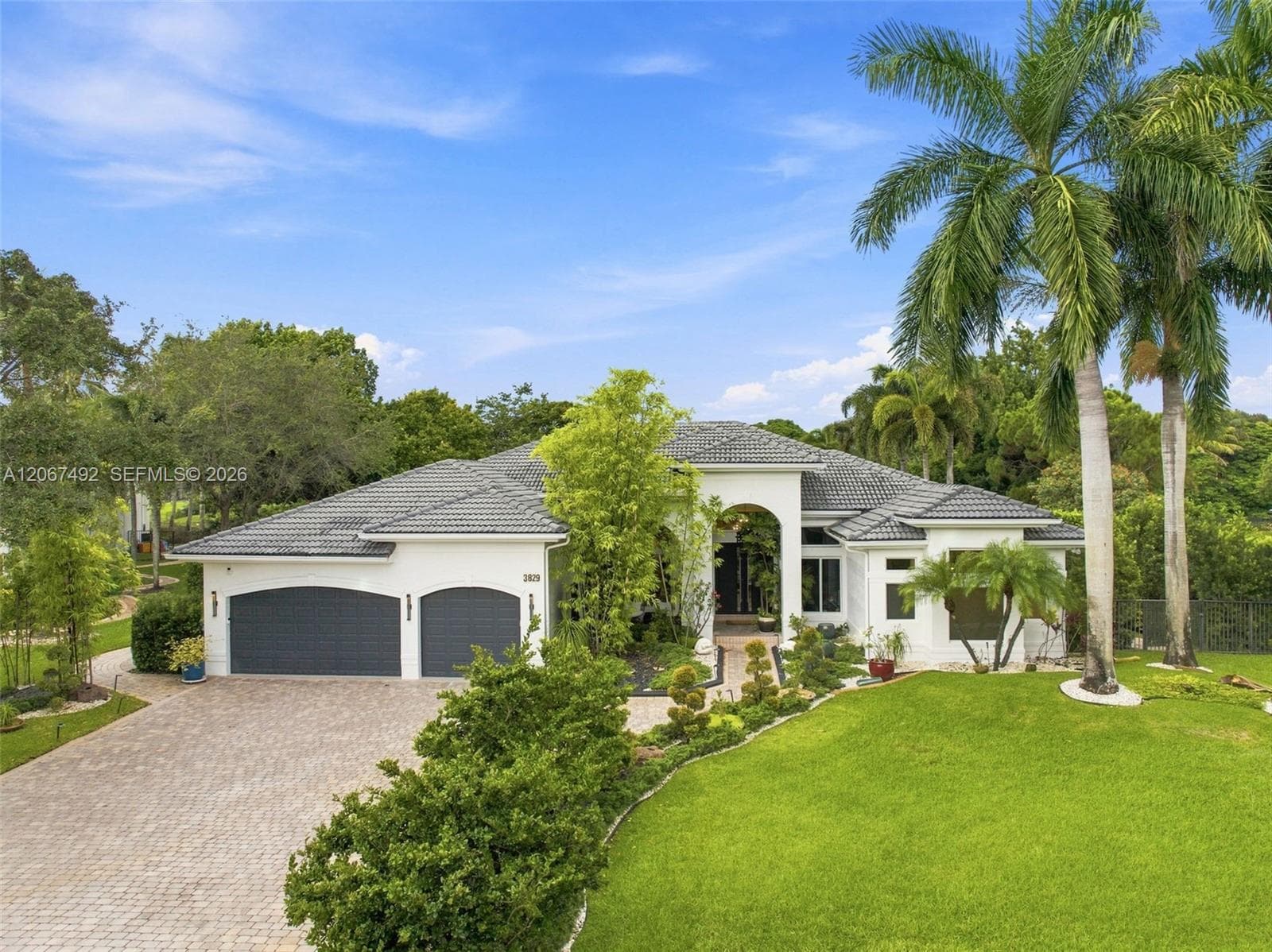 3829 Gulfstream Way, Davie FL 33328 photo 2