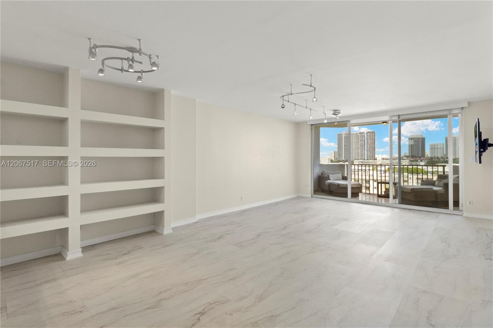 3703 NE 166th St # 904, North Miami Beach FL 33160 photo 4