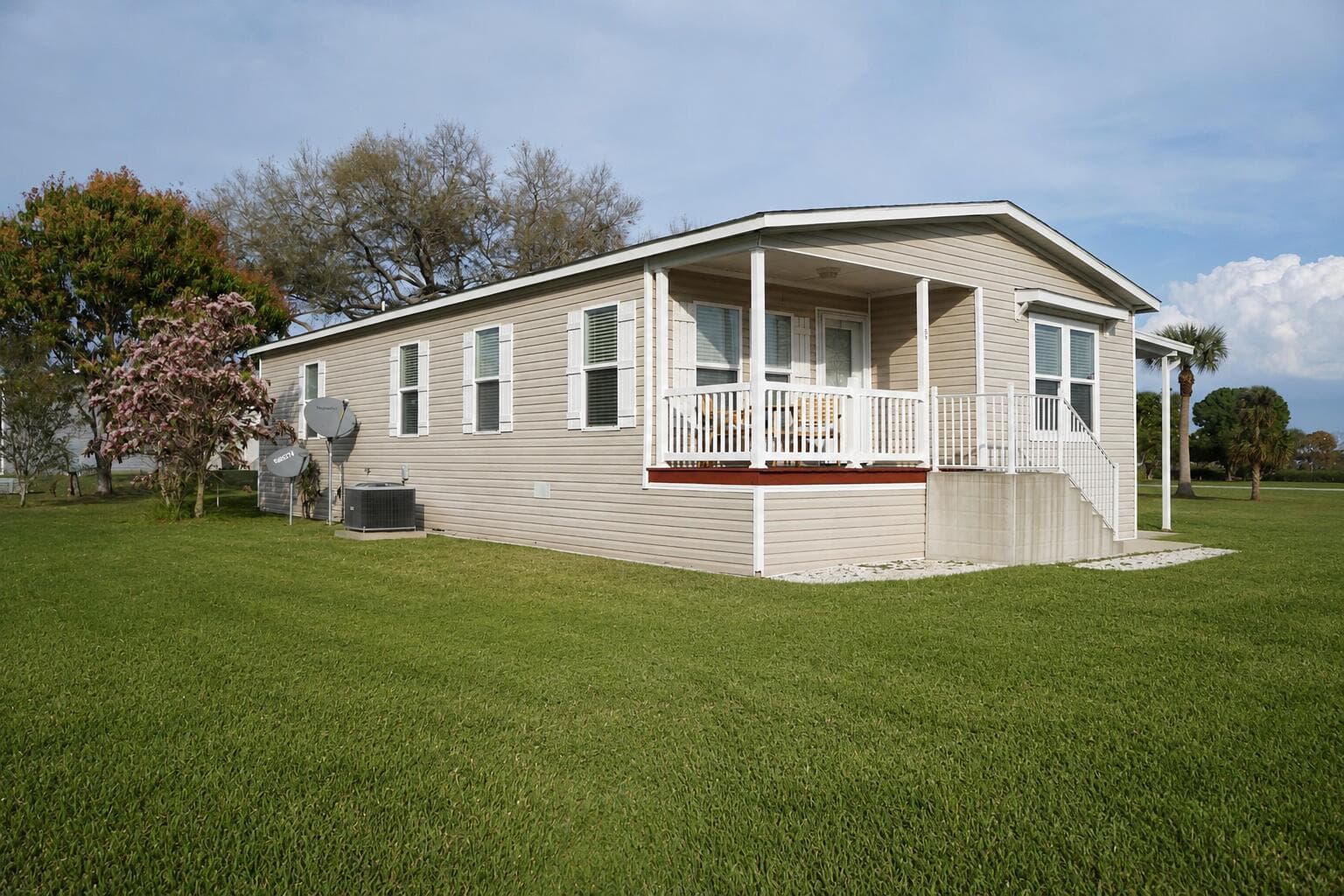 56 Manor Drive, Fort Pierce FL 34982 photo 2