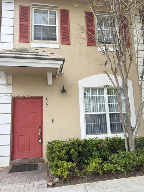 677 NW 42nd Ave, Plantation FL 33317