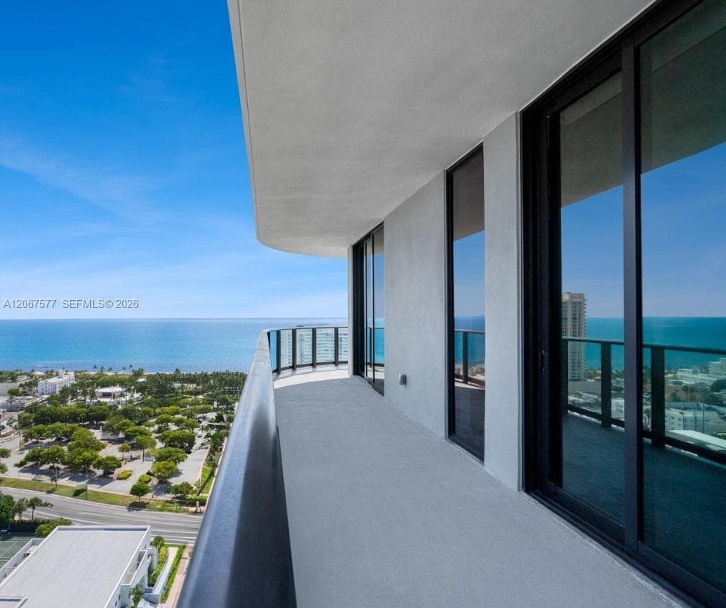 580 72 ST # 1001, Miami Beach FL 33141 photo 3