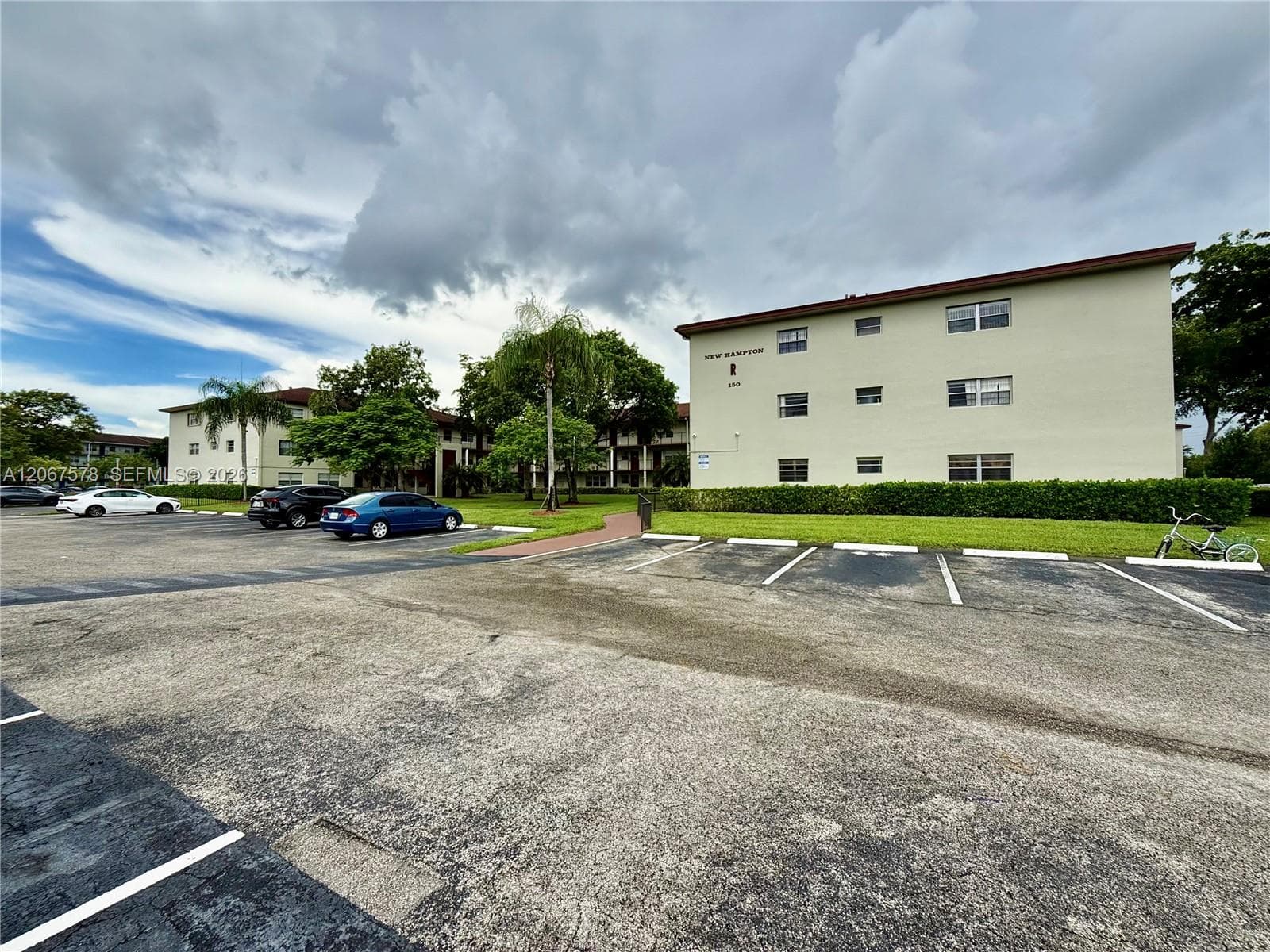150 150 SW 134TH WAY # R109, Pembroke Pines FL 33027 photo 2
