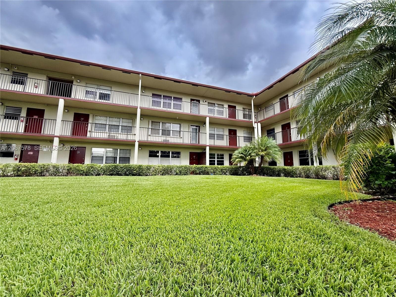 150 150 SW 134TH WAY # R109, Pembroke Pines FL 33027 photo 3