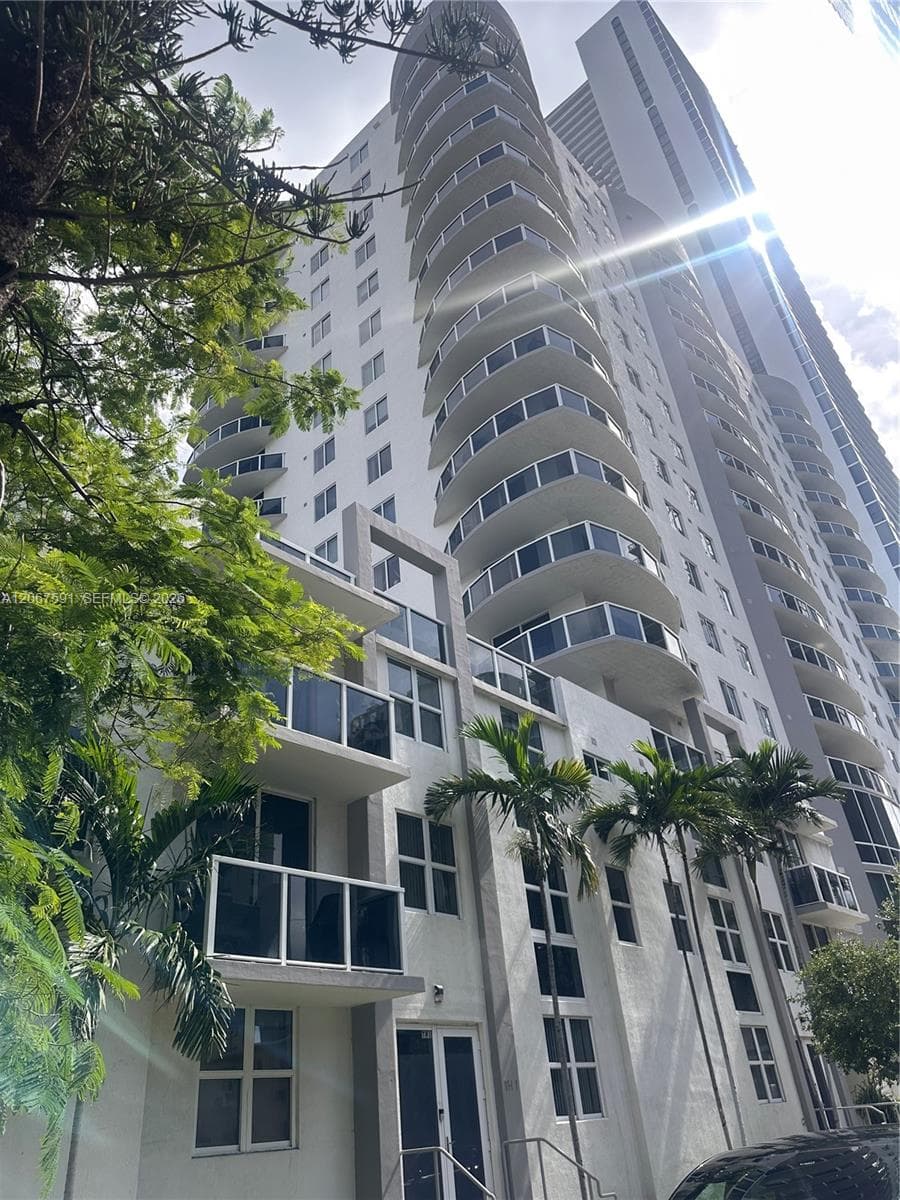 601 NE 23rd St # 1605, Miami FL 33137 photo 4