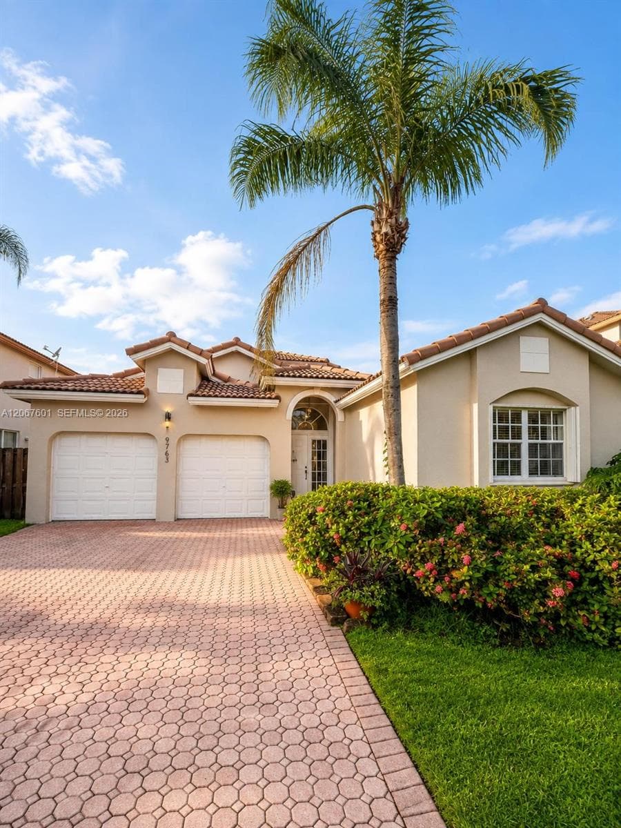 9763 NW 29th St, Doral FL 33172