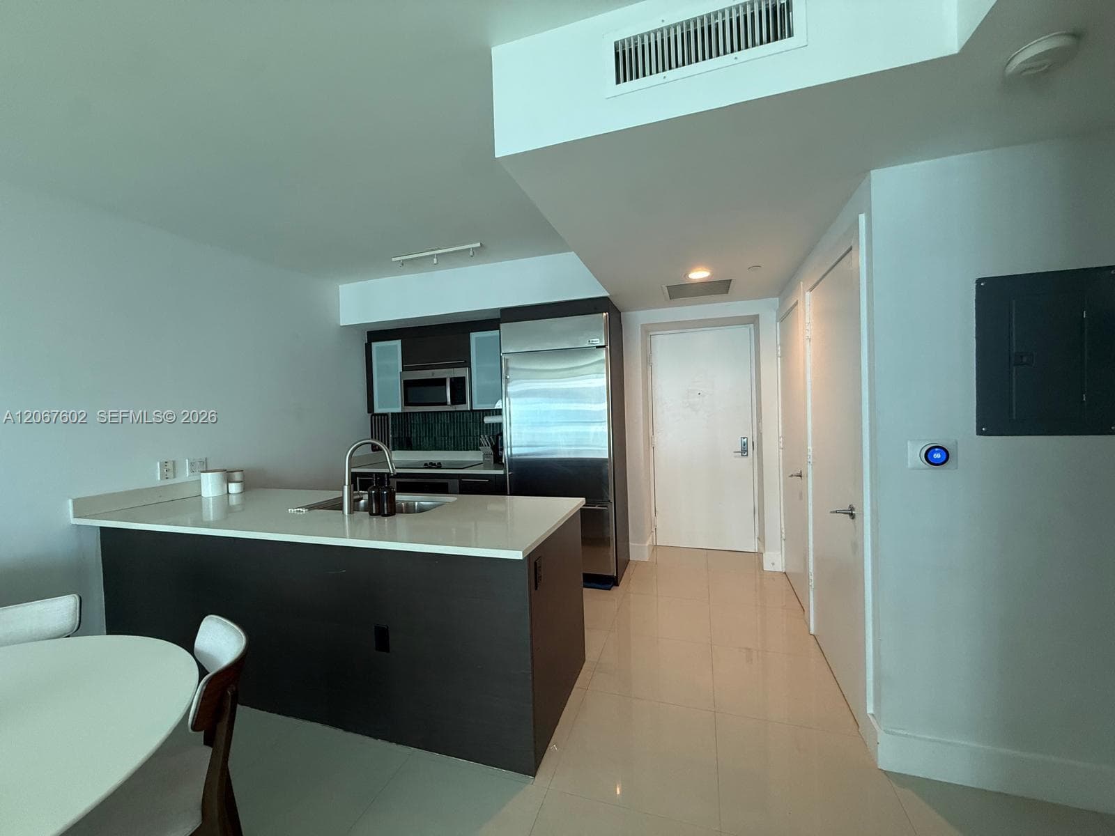 500 Brickell Ave # 2706, Miami, FL 33131 photo 4