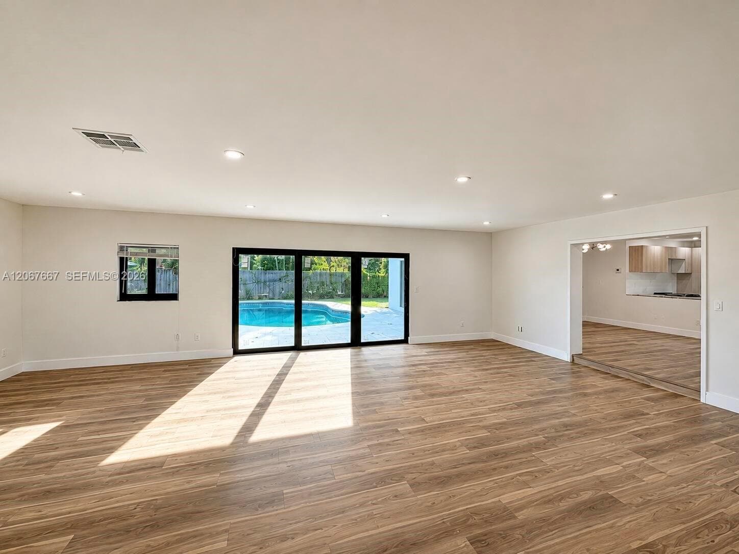 3431 NE 8th Ave, Oakland Park FL 33334 photo 4