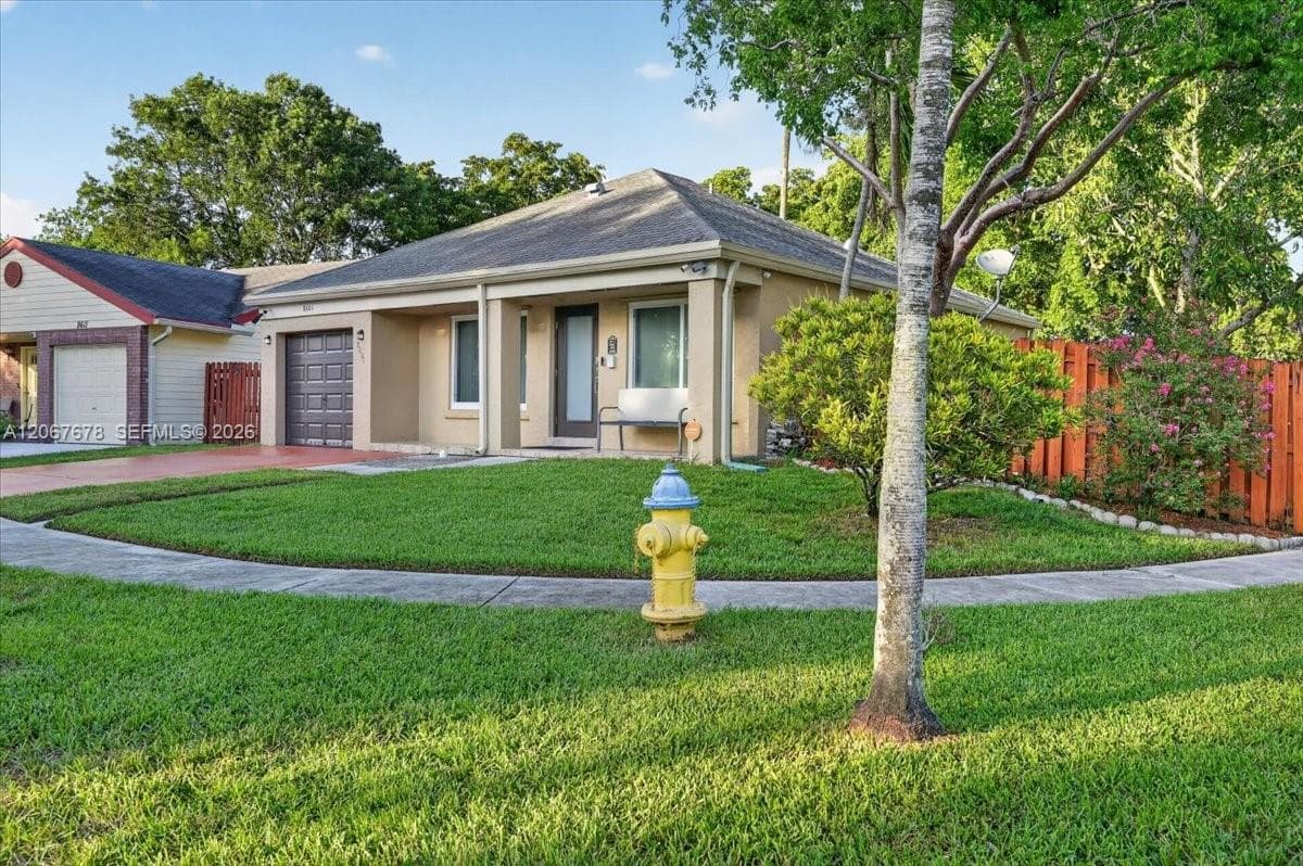 8601 SW 16th St, Pembroke Pines FL 33025 photo 4