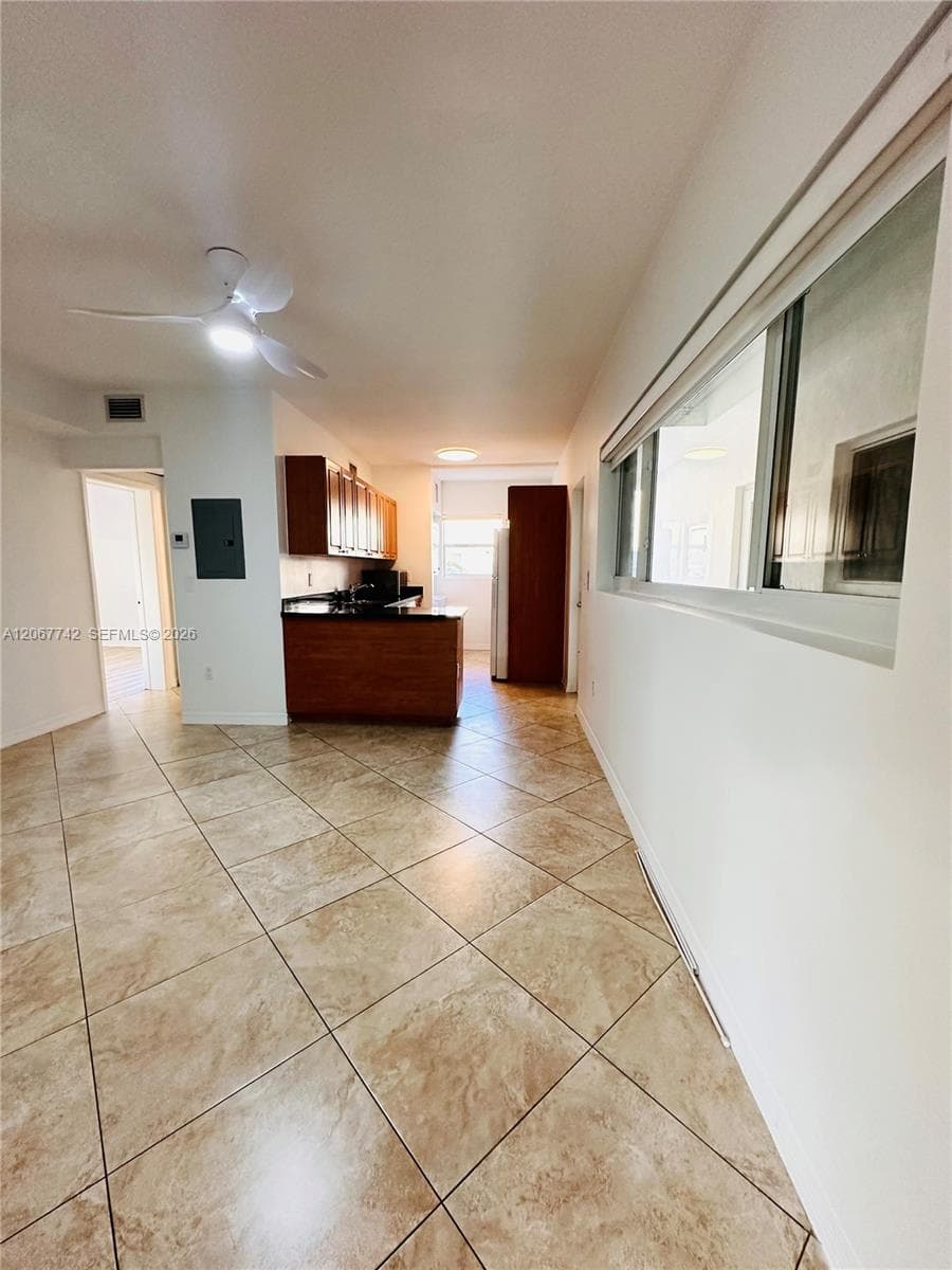 946 Bay Dr # 12, Miami Beach FL 33141 photo 5
