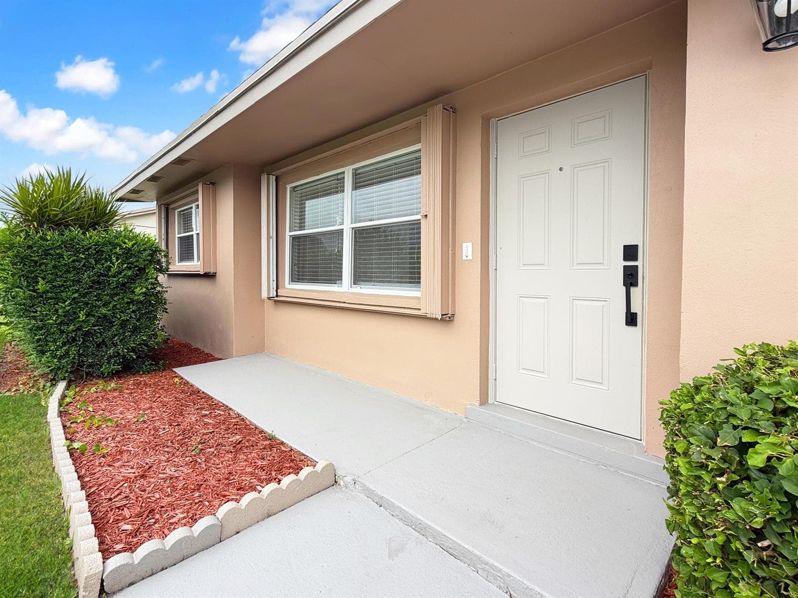 2030 NE 1st Lane, Boynton Beach, FL 33435 photo 4