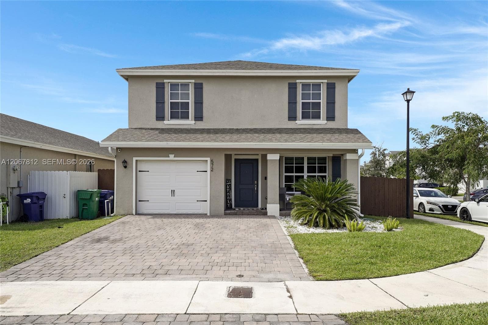 572 NE 6th Pl, Homestead FL 33034