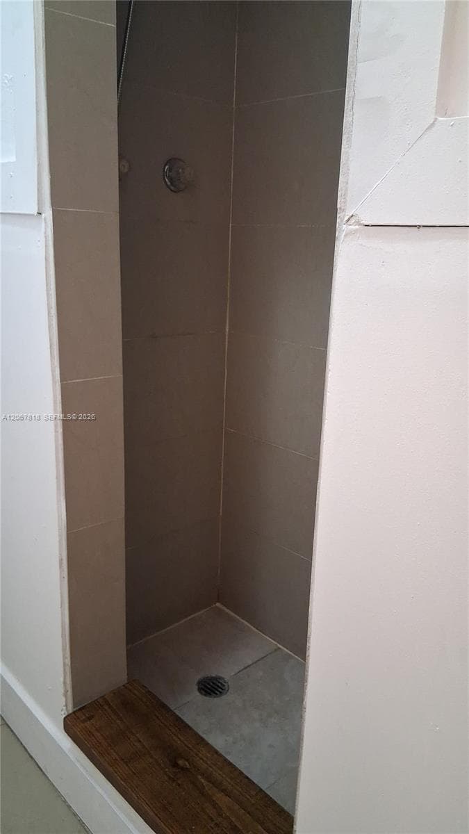 428 NE 82nd St # 4E, Miami, FL 33138 photo 3