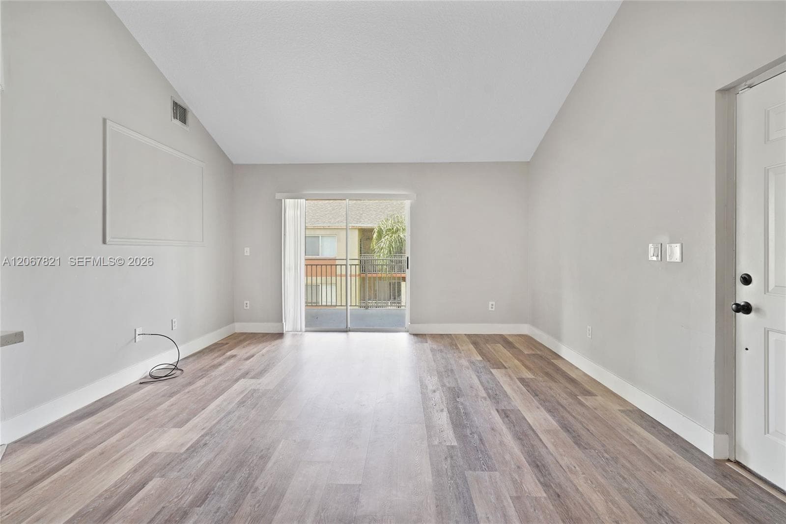 18840 NW 57th Ave # 306, Hialeah FL 33015 photo 4
