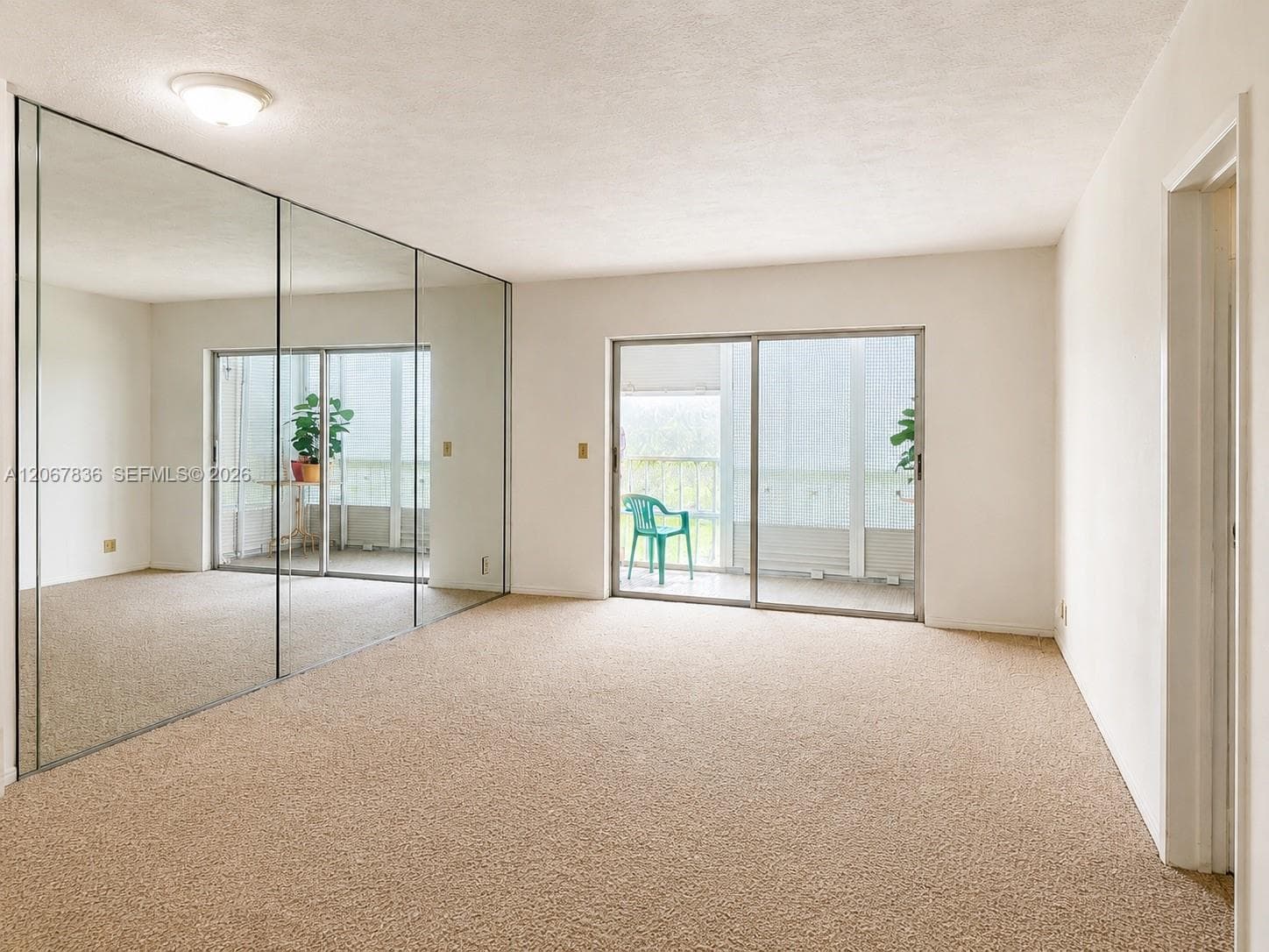 1001 Hillcrest Ct # 204, Hollywood FL 33021 photo 2