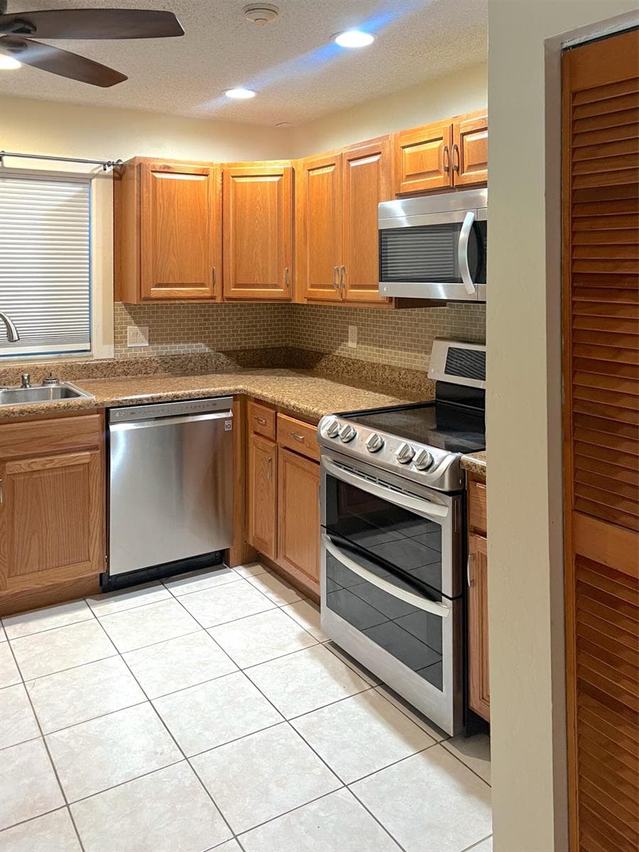 3692 NW 95TH Terrace # 7M, Sunrise FL 33351 photo 3