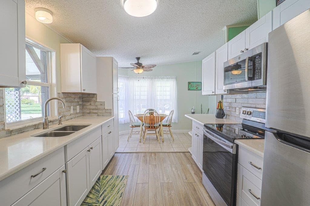 471 ANN MARIE Circle, Port St. Lucie FL 34952
