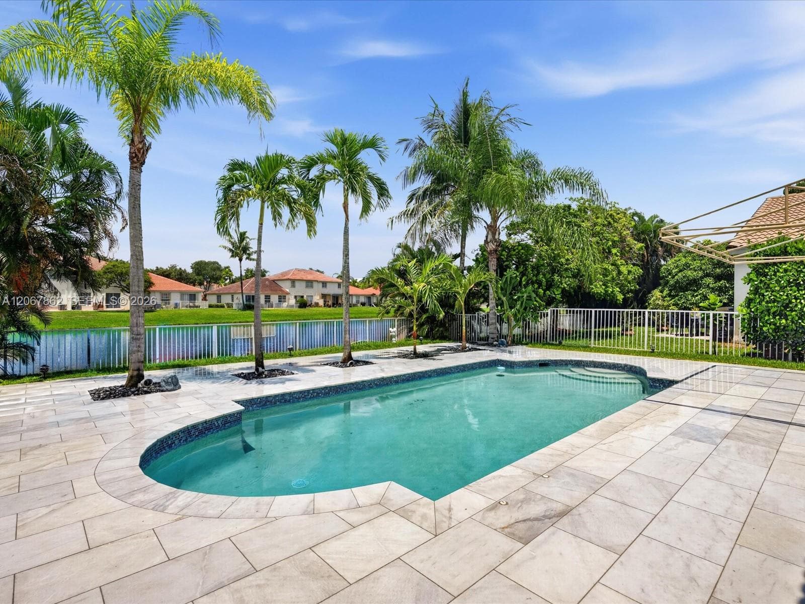 1800 NW 78th Ave, Pembroke Pines FL 33024 photo 3