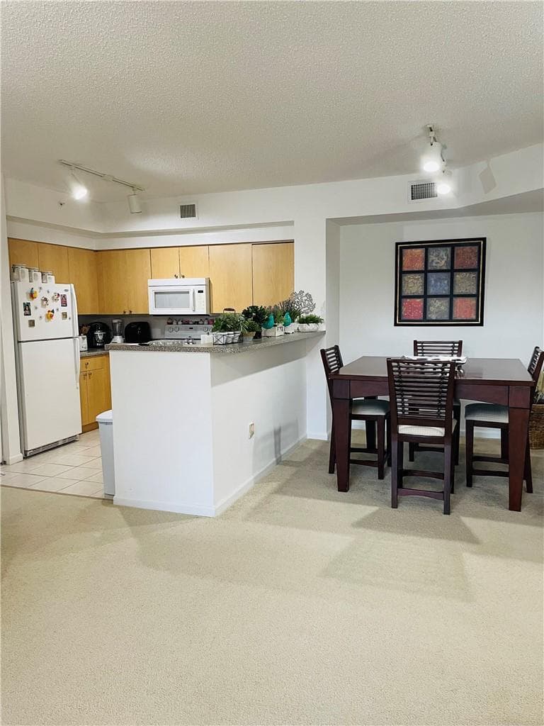 8020 N NOB HILL Road # 206, Tamarac FL 33321 photo 4