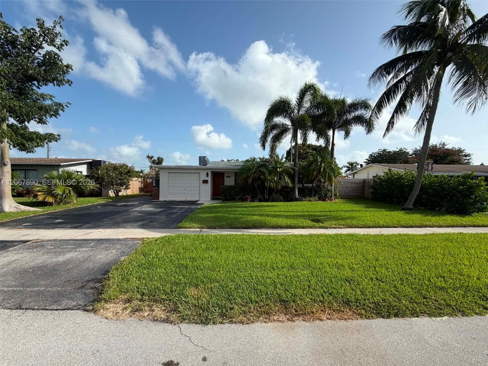 401 SE 3rd Pl, Deerfield Beach FL 33441 photo 2