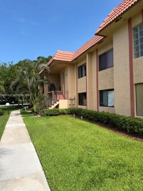 164 Lakeview Dr # 204, Weston FL 33326