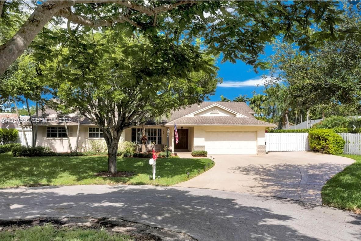 14750 SW 152nd Ct, Miami FL 33196