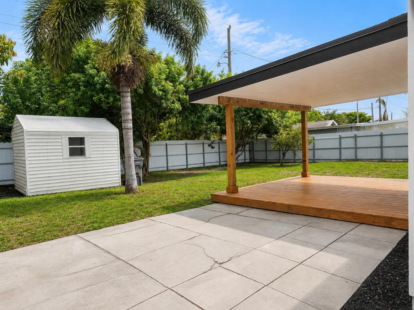 2013 Longwood Road, West Palm Beach FL 33409 photo 2