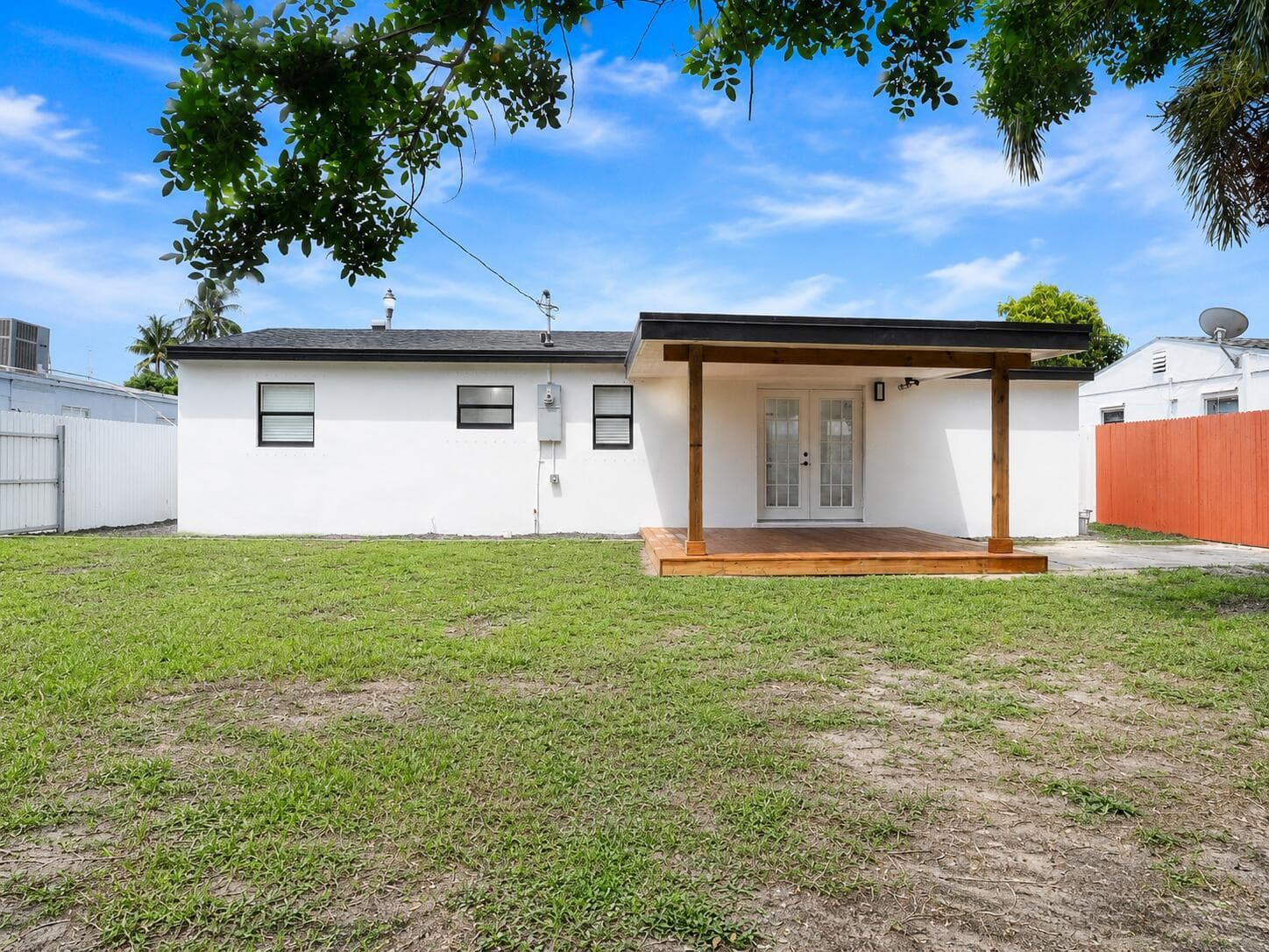 2013 Longwood Road, West Palm Beach FL 33409 photo 4