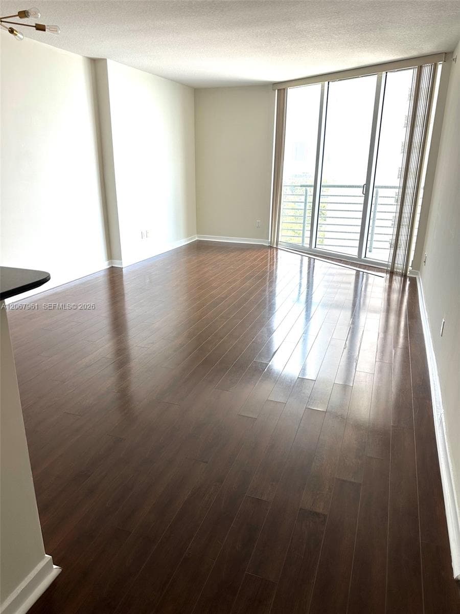335 S Biscayne Blvd # 1802, Miami FL 33131