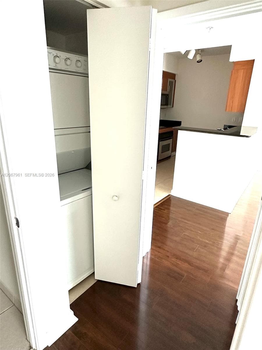 335 S Biscayne Blvd # 1802, Miami FL 33131 photo 4