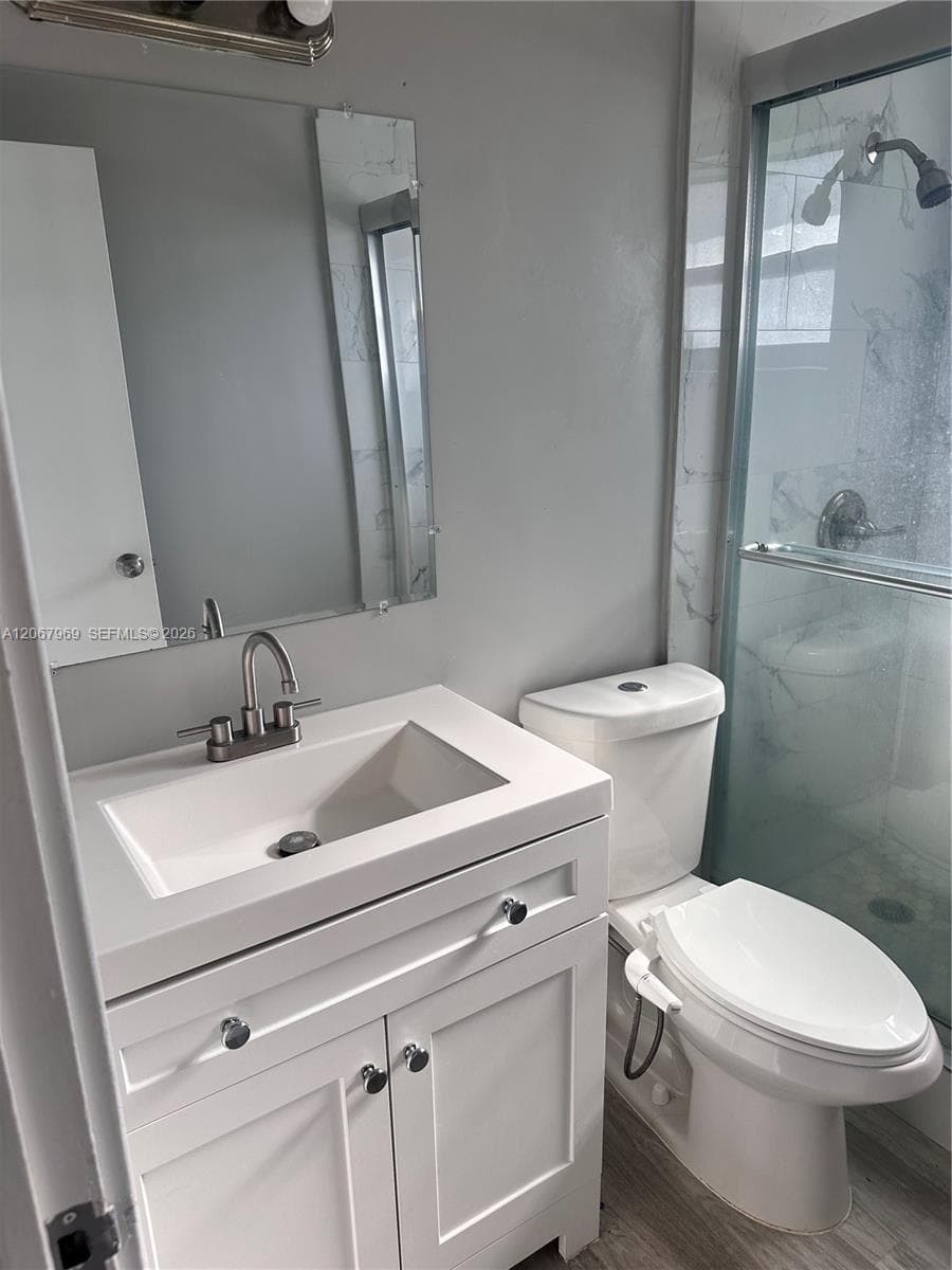 1925 NE 26th St, Wilton Manors FL 33305 photo 5