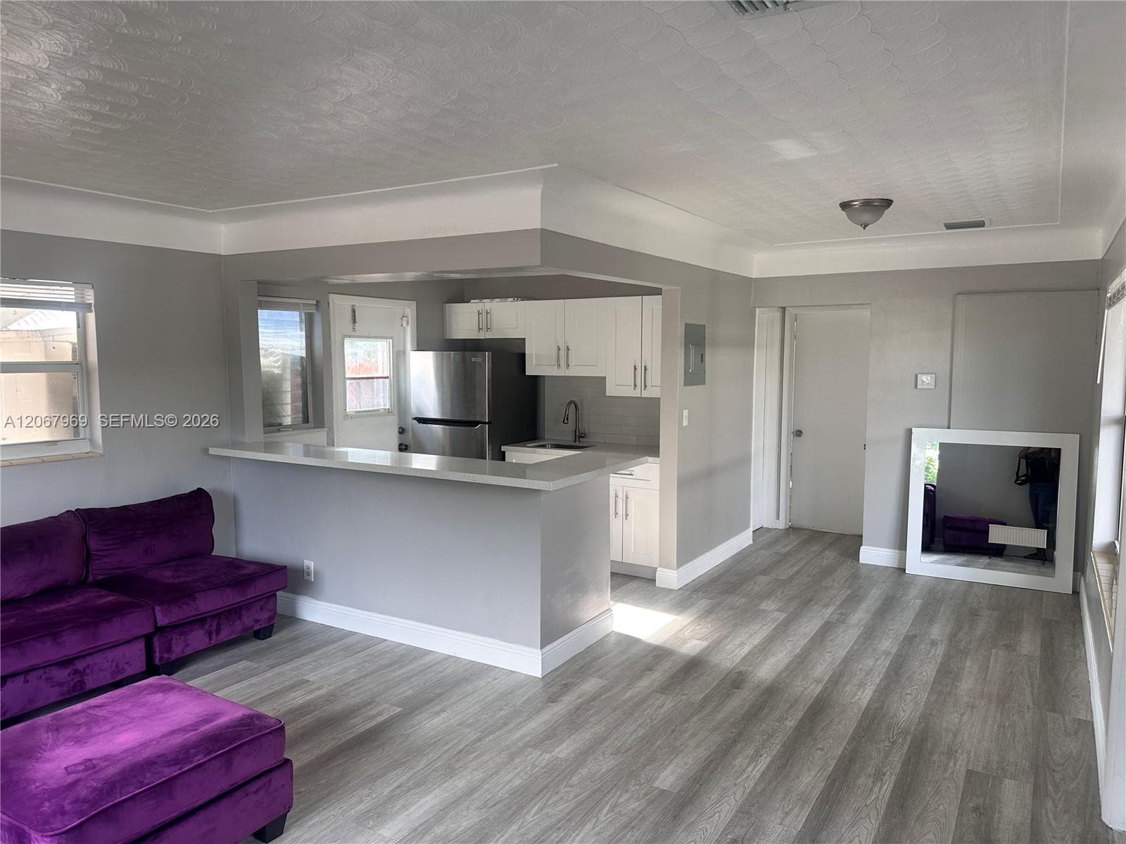 1925 NE 26th St, Wilton Manors FL 33305 photo 4