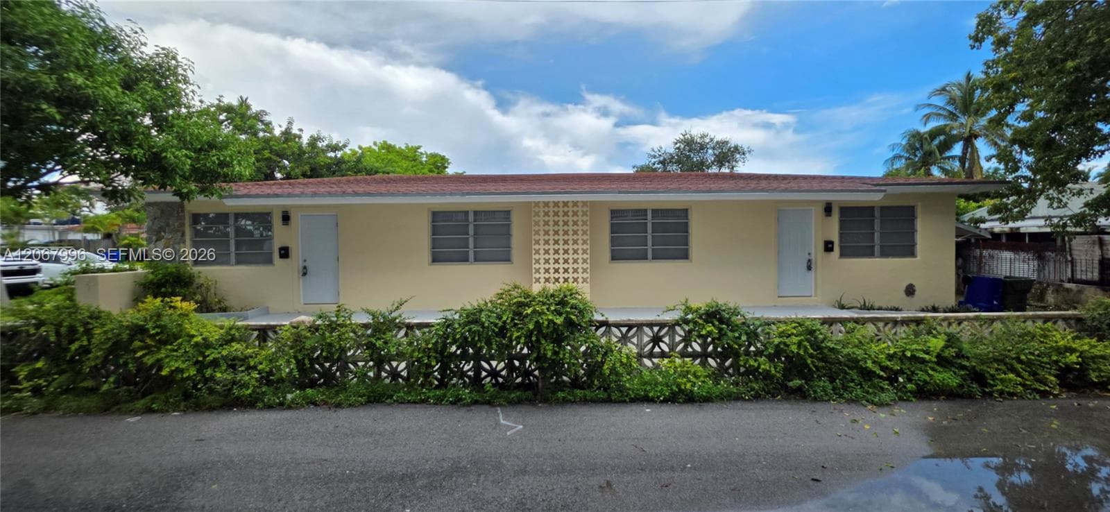 21 NW 32nd Ct, Miami FL 33125 photo 4