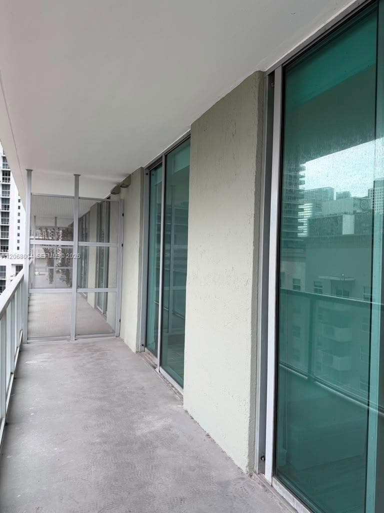 1111 SW 1st Ave # 1722-N, Miami FL 33130 photo 2
