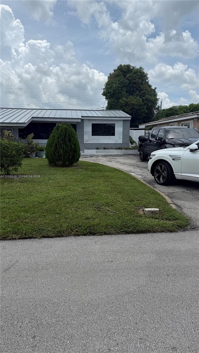 7672 Kismet St, Miramar FL 33023 photo 3