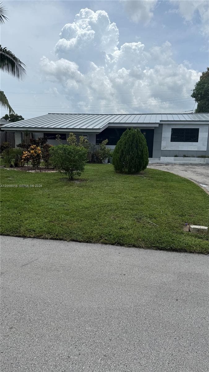 7672 Kismet St, Miramar FL 33023