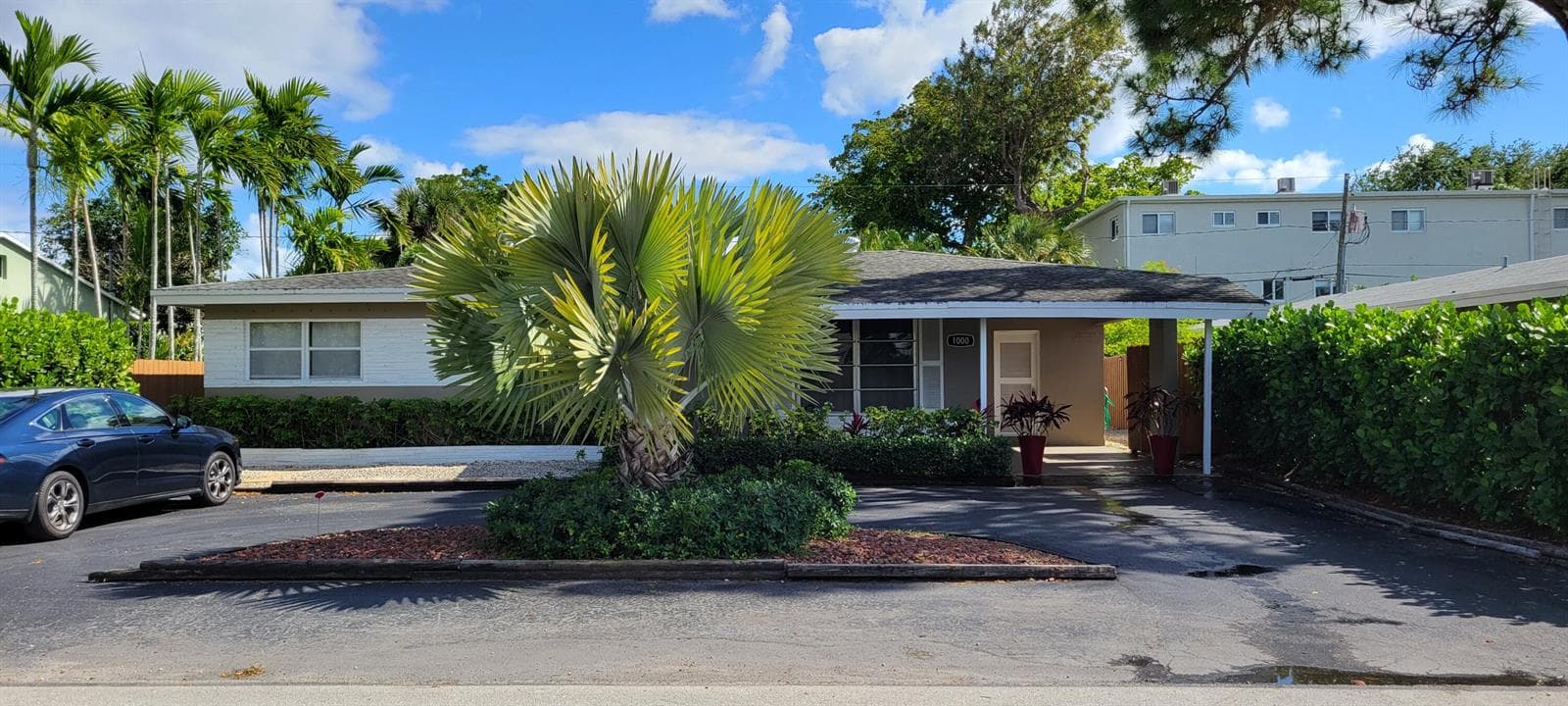 1000 NE 17TH Court, Fort Lauderdale FL 33305 photo 2