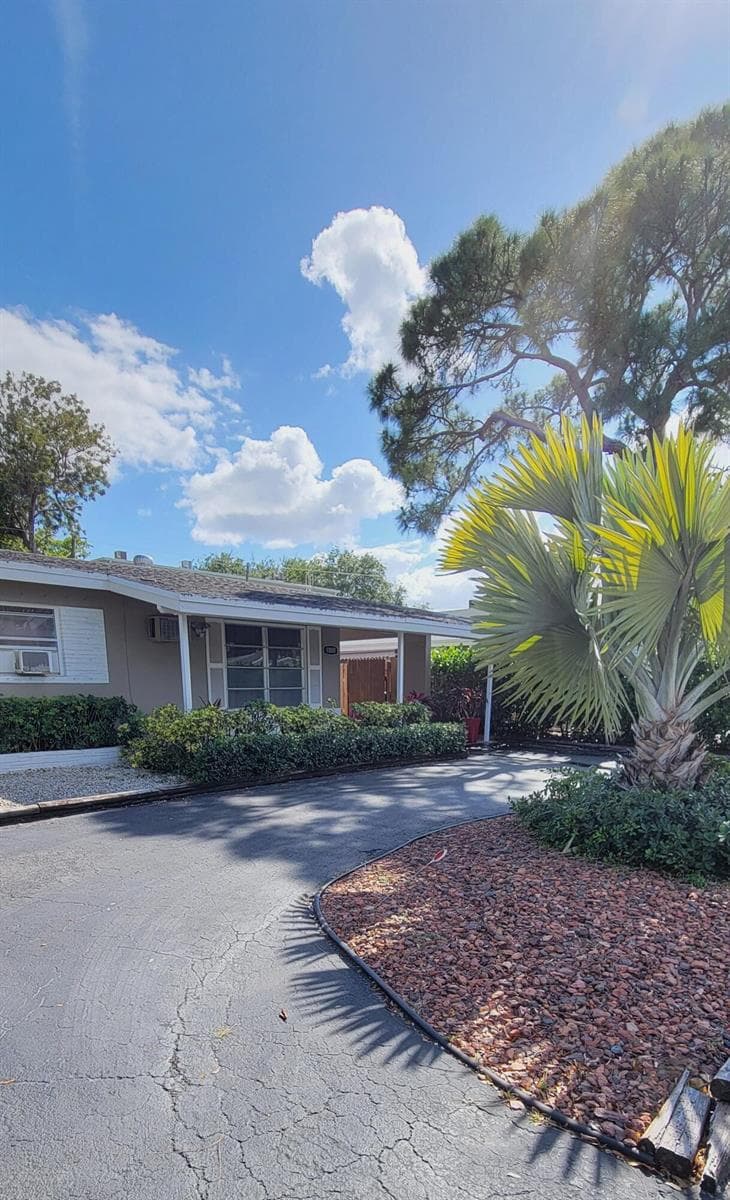 1000 NE 17TH Court, Fort Lauderdale FL 33305 photo 4