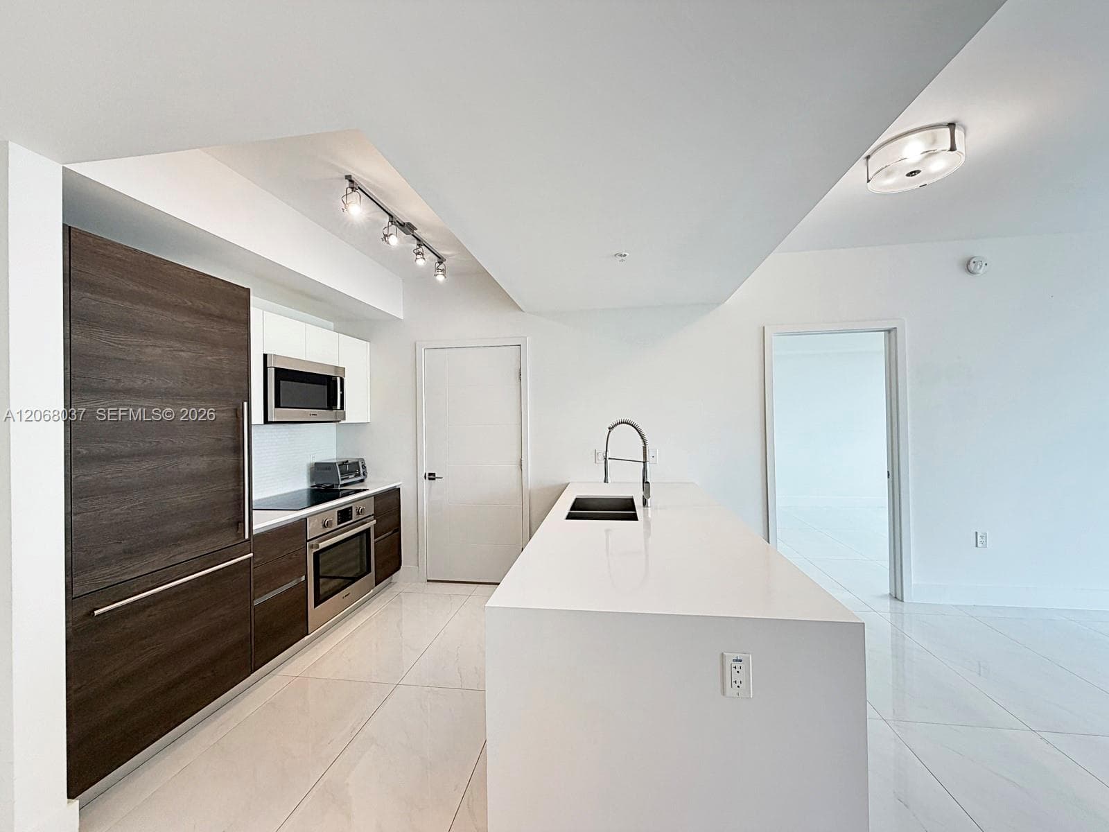 301 Altara Ave # 609, Coral Gables FL 33146 photo 5