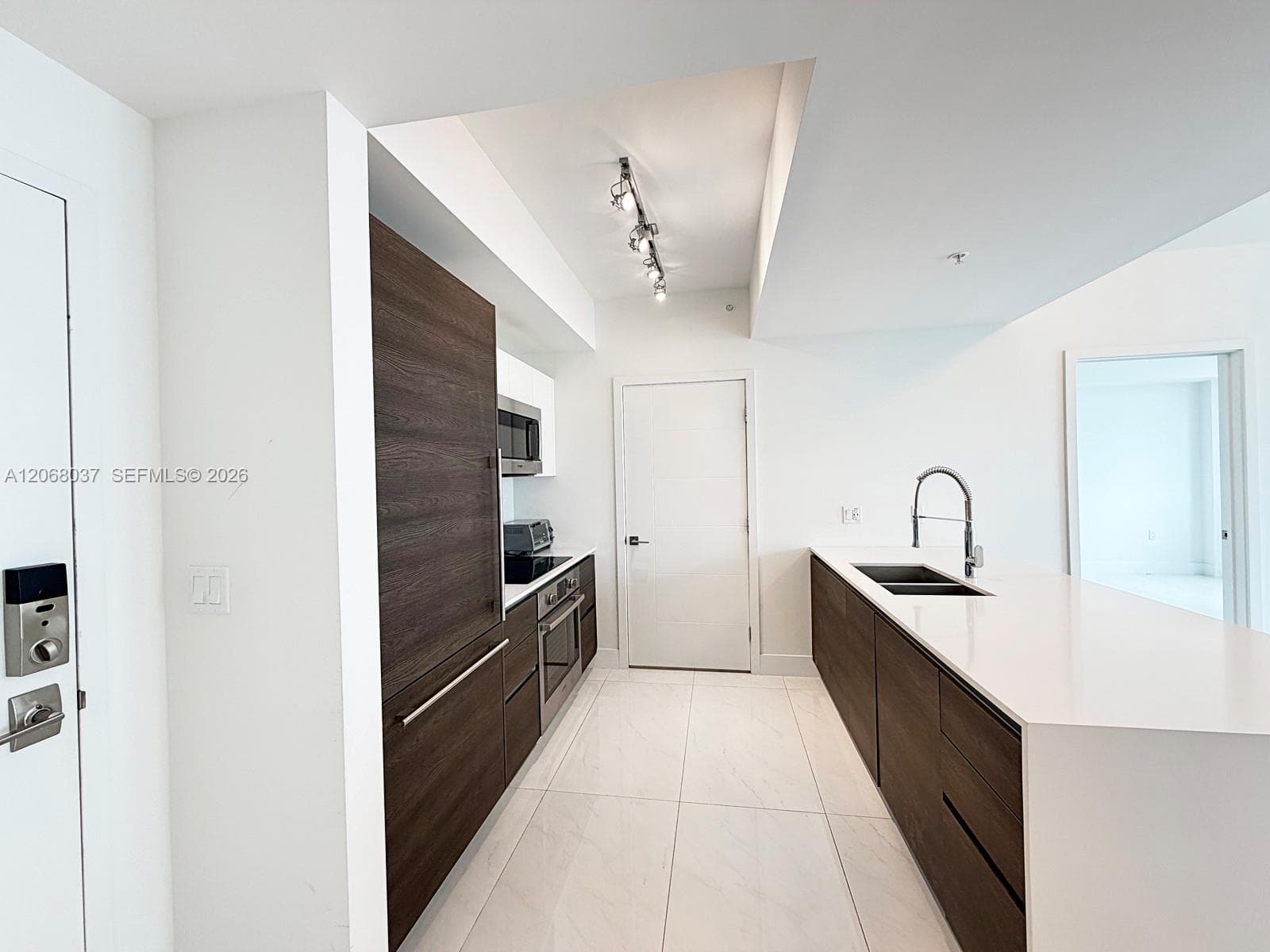 301 Altara Ave # 609, Coral Gables FL 33146 photo 4