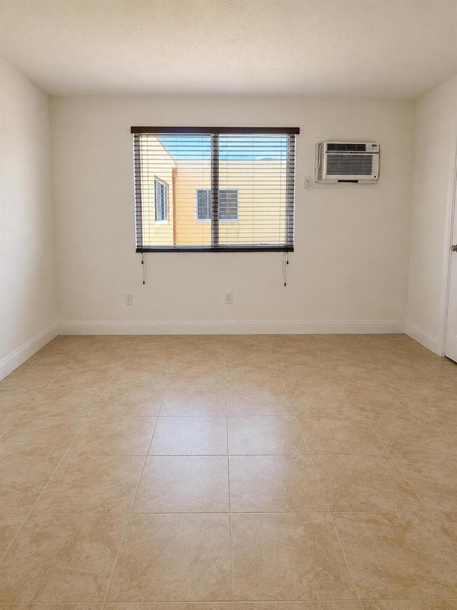 6980 NW 186TH Street # 3-523A, Hialeah FL 33015 photo 4
